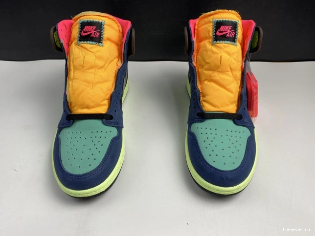 1 RETRO BIO HIGH AIR TOKYO HACK 555088-201 JORDAN 0824